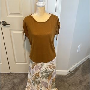 *OUTFIT* Joie linen pullover top & Tahari linen wide leg cropped pants
